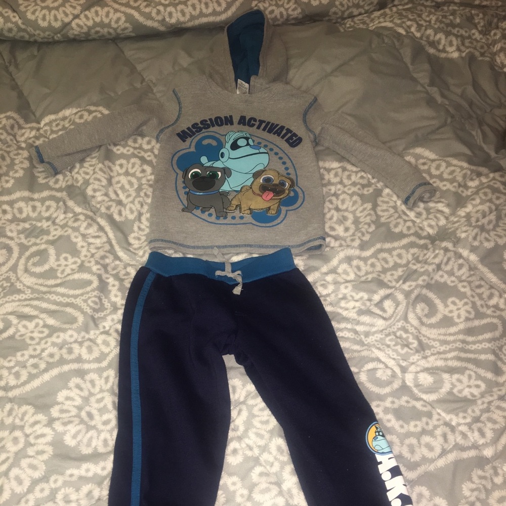 Boys Puppy Dog Pals 2t Like New outfit